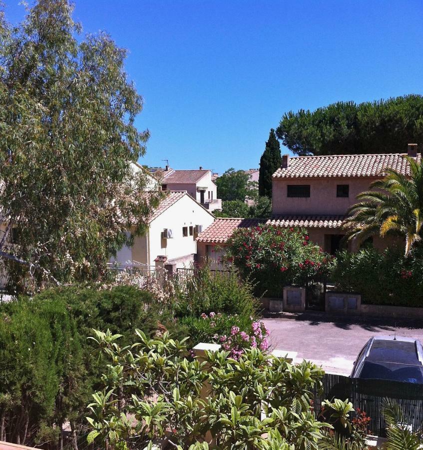 Villa De Vacances Au Calme Proche De La Mer La Londe-les-Maures Exterior photo